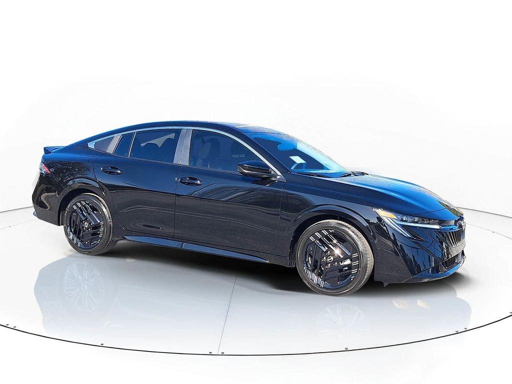 Nissan Sentra Sr - Thumbnail 3