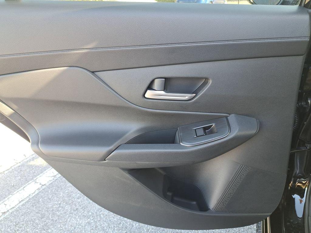 Nissan Sentra Sr - Thumbnail 15