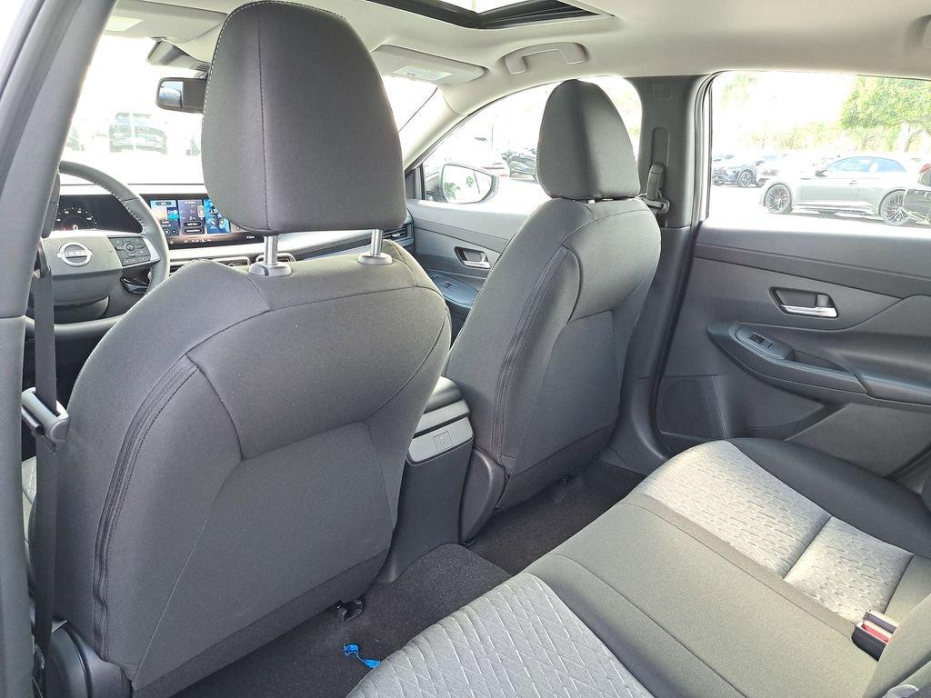 Nissan Sentra Sv - Thumbnail 12