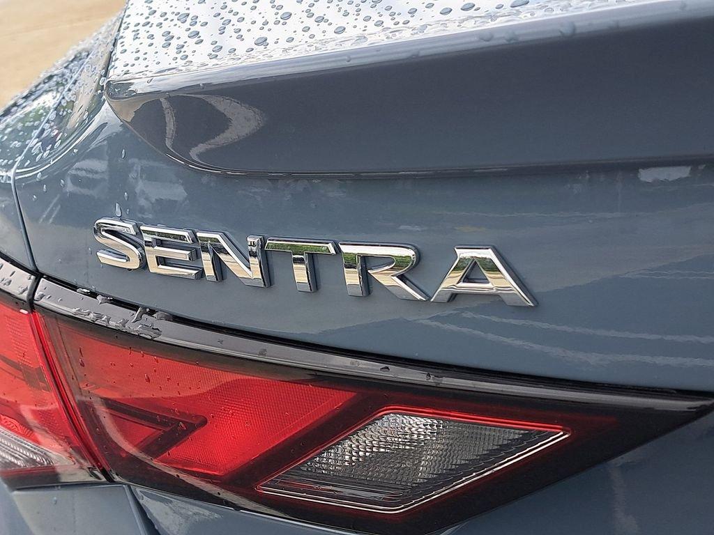 Nissan Sentra Sr - Thumbnail 10