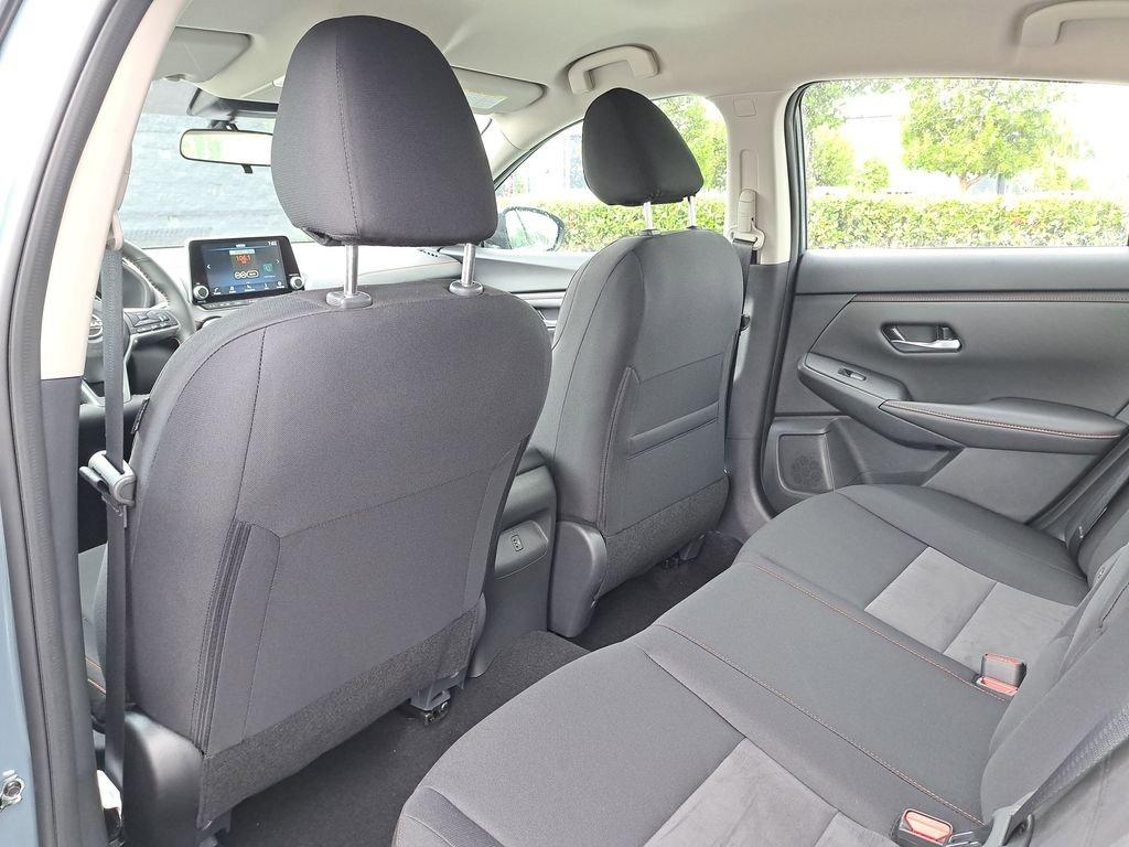 Nissan Sentra Sr - Thumbnail 12