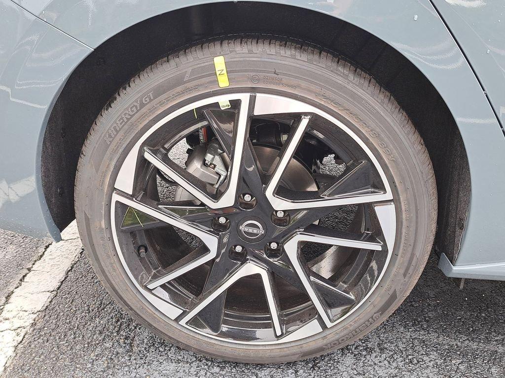 Nissan Sentra Sr - Thumbnail 9