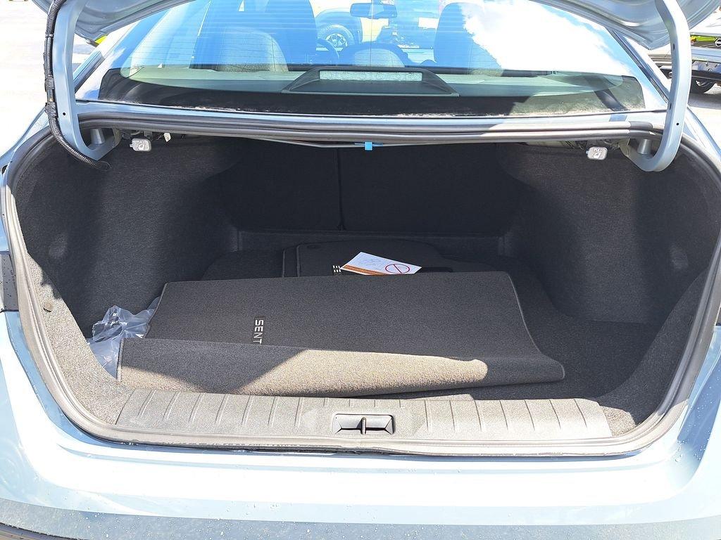 Nissan Sentra Sv - Thumbnail 10