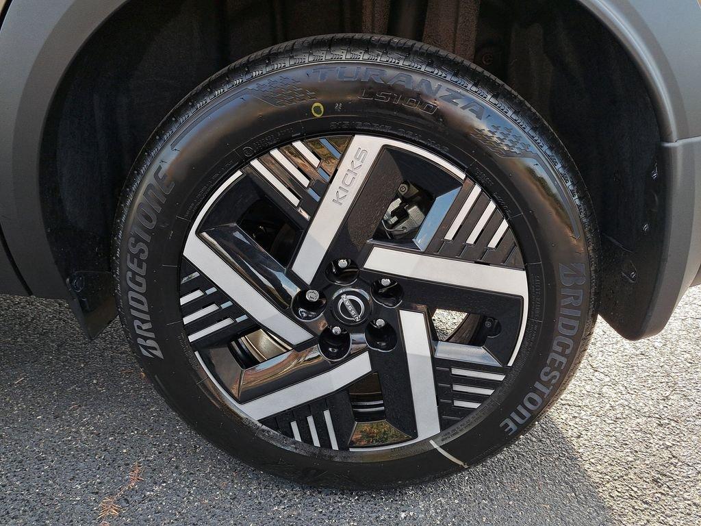 Nissan Kicks Sv - Thumbnail 9