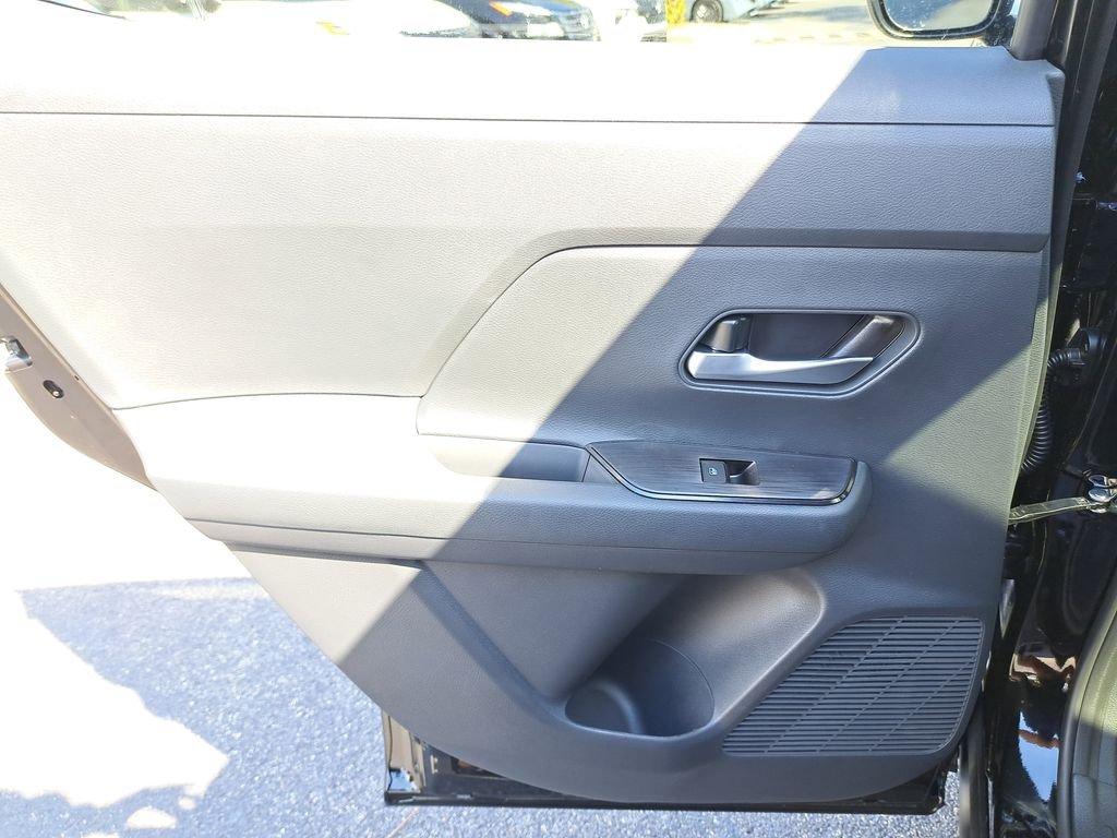 Nissan Kicks Sv - Thumbnail 15