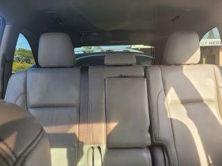 Toyota Highlander - Thumbnail 4
