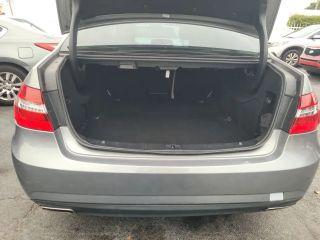 Mercedes-Benz E-Class - Thumbnail 2