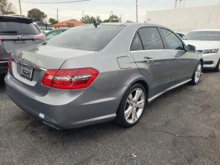 Mercedes-Benz E-Class - Thumbnail 4