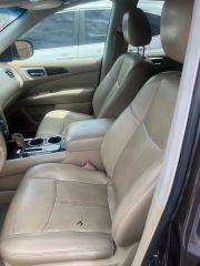 Nissan Pathfinder - Thumbnail 3