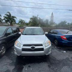 Toyota Rav4 - Thumbnail 2