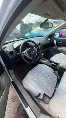 Toyota Camry - Thumbnail 3