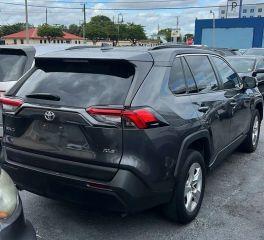 Toyota Rav4 - Thumbnail 3