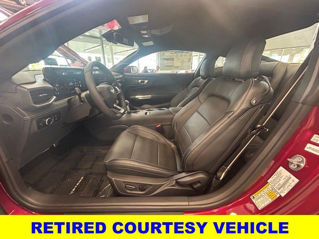 Ford Mustang Ecoboost® Premium Fastback Rwd Fastback - Thumbnail 11