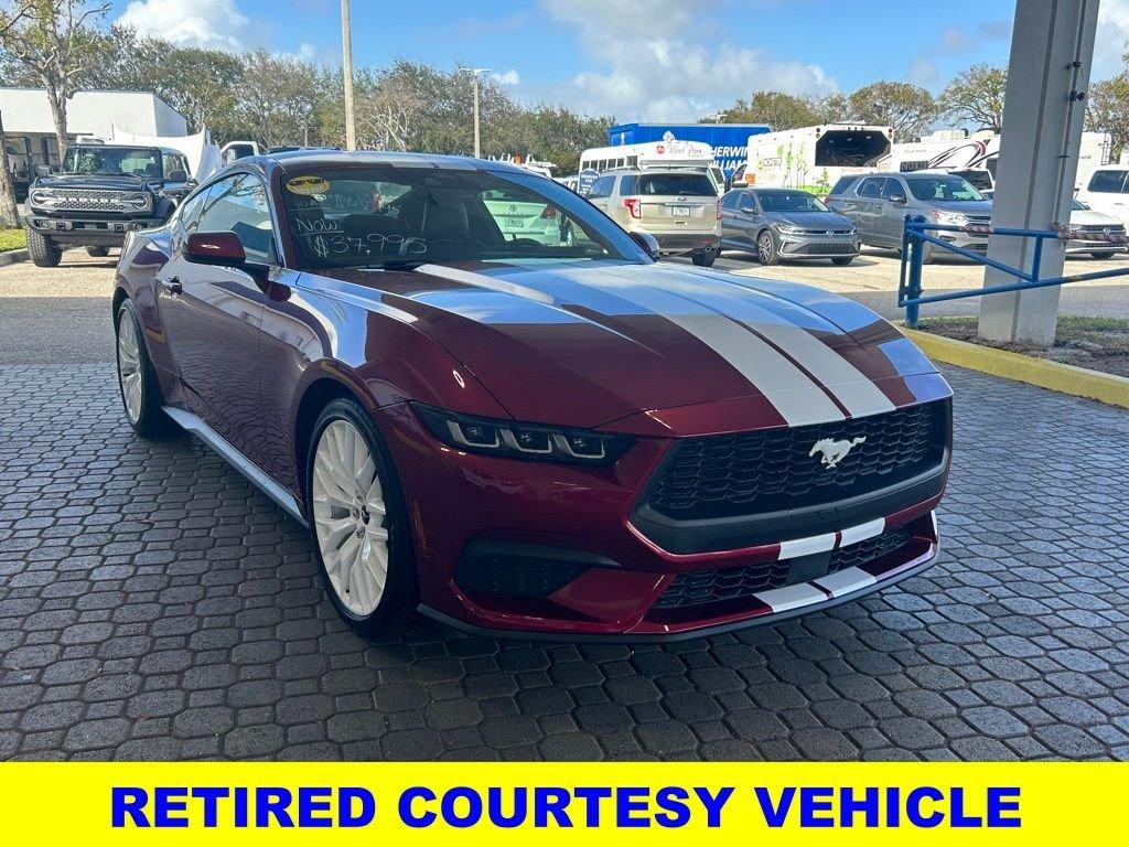 Ford Mustang Ecoboost® Premium Fastback Rwd Fastback - Thumbnail 4