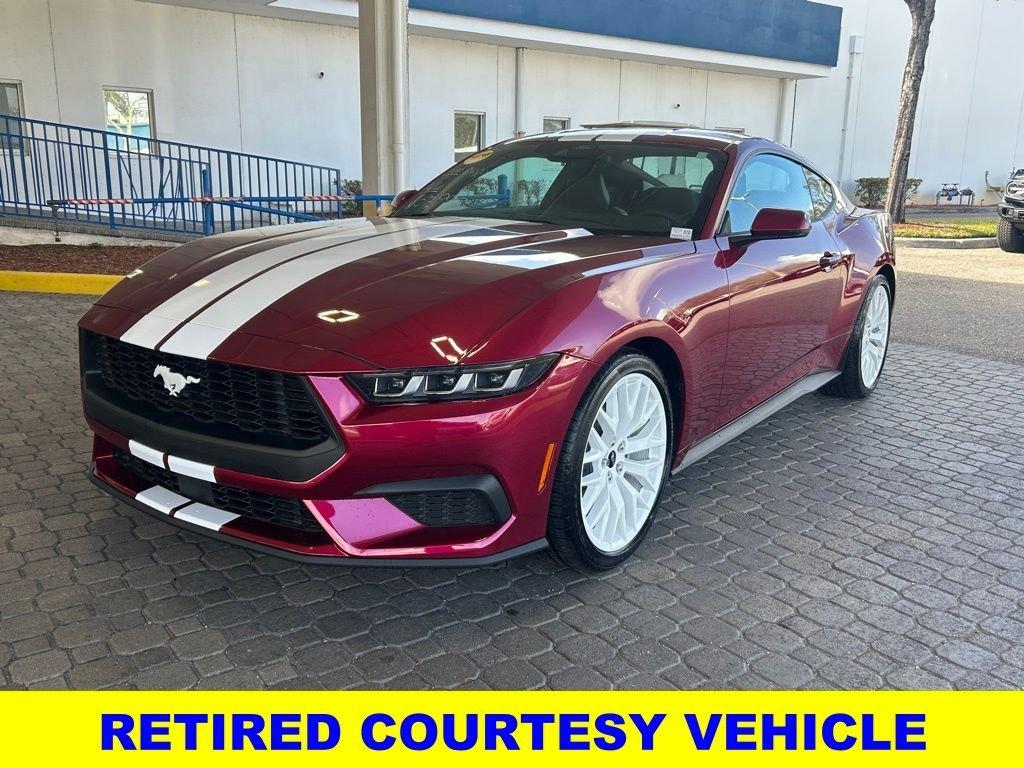 Ford Mustang Ecoboost® Premium Fastback Rwd Fastback - Thumbnail 3