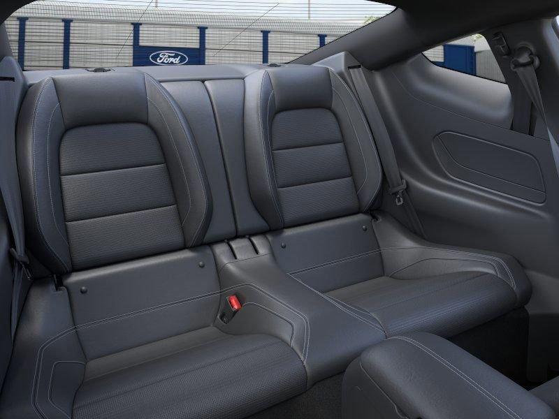 Ford Mustang Gt Premium Fastback Rwd Fastback - Thumbnail 12