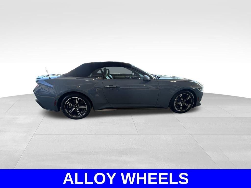 Ford Mustang Ecoboost Premium Rwd 2 Door Convertible - Thumbnail 5