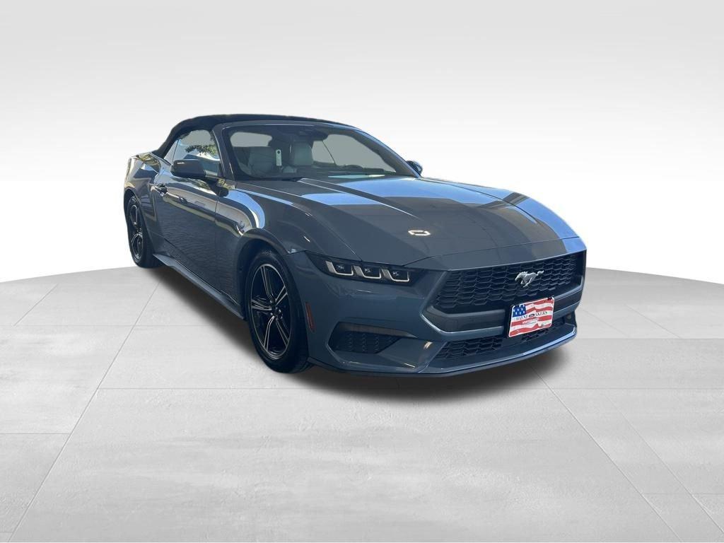 Ford Mustang Ecoboost Premium Rwd 2 Door Convertible - Thumbnail 4