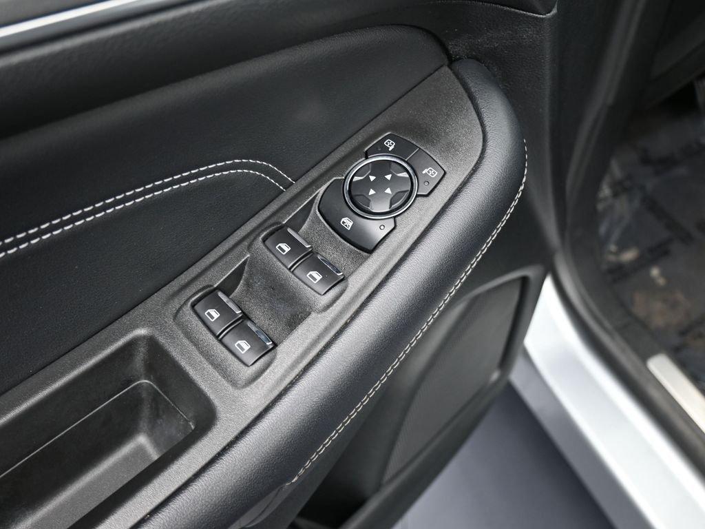 Ford Edge Titanium Awd 4 Door Suv - Thumbnail 20