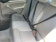 Volkswagen Passat - Thumbnail 4