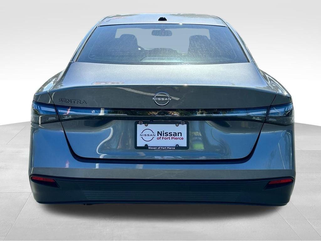 Nissan Sentra Sv - Thumbnail 8