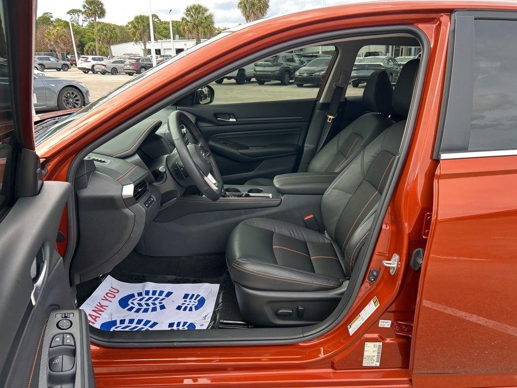 Nissan Altima 2.5 Sr - Thumbnail 17