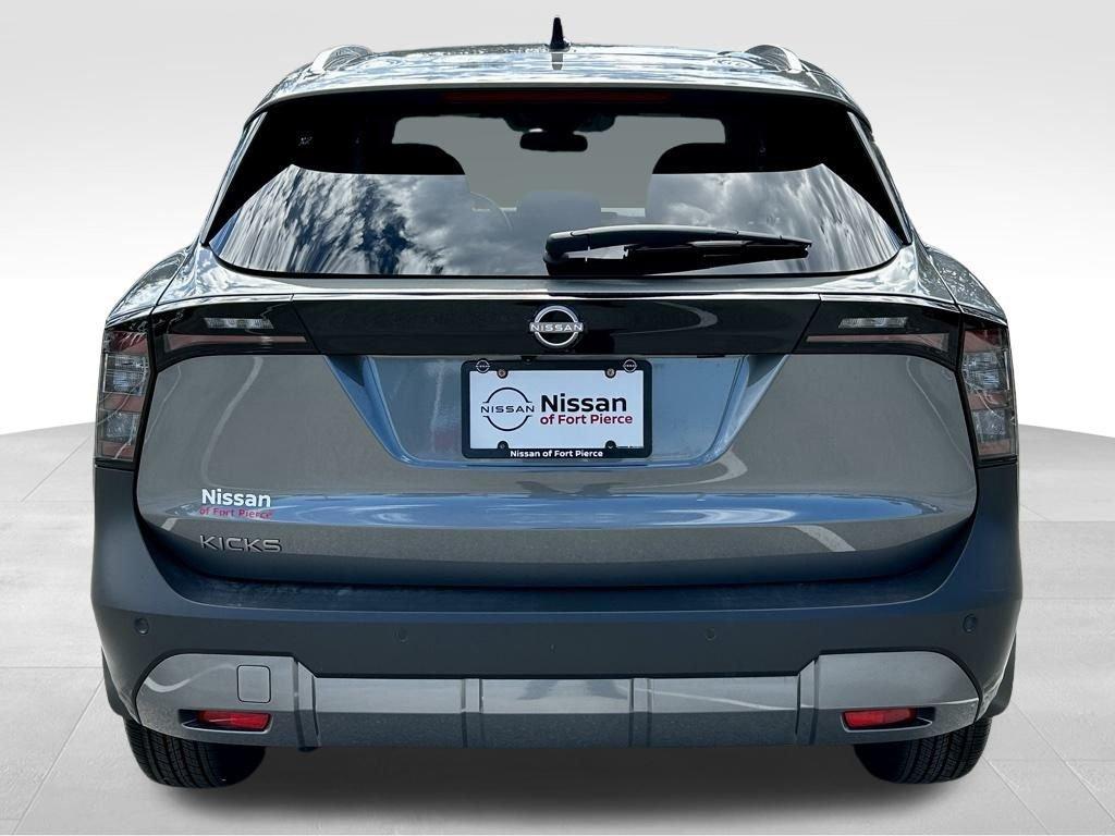 Nissan Kicks Sv - Thumbnail 8