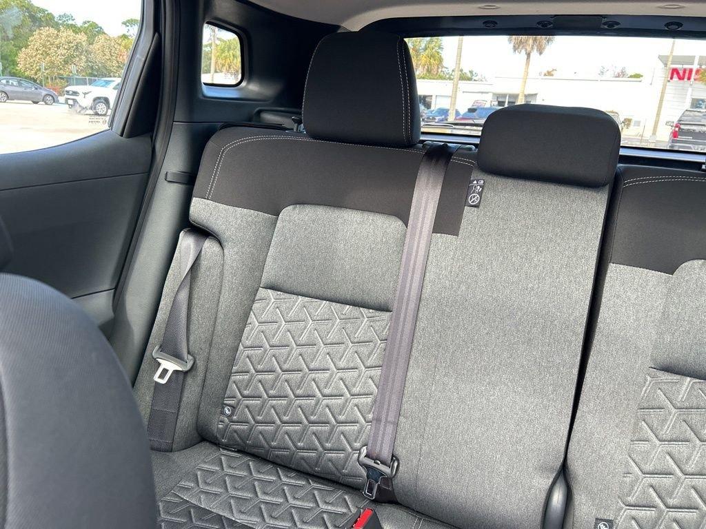 Nissan Kicks Sv - Thumbnail 14