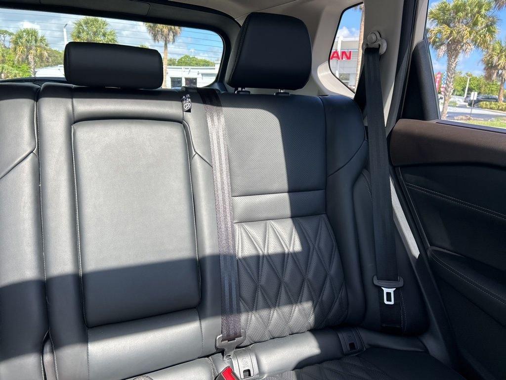 Nissan Rogue Platinum - Thumbnail 17