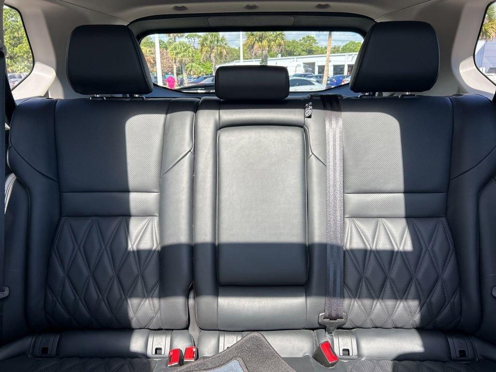 Nissan Rogue Platinum - Thumbnail 16