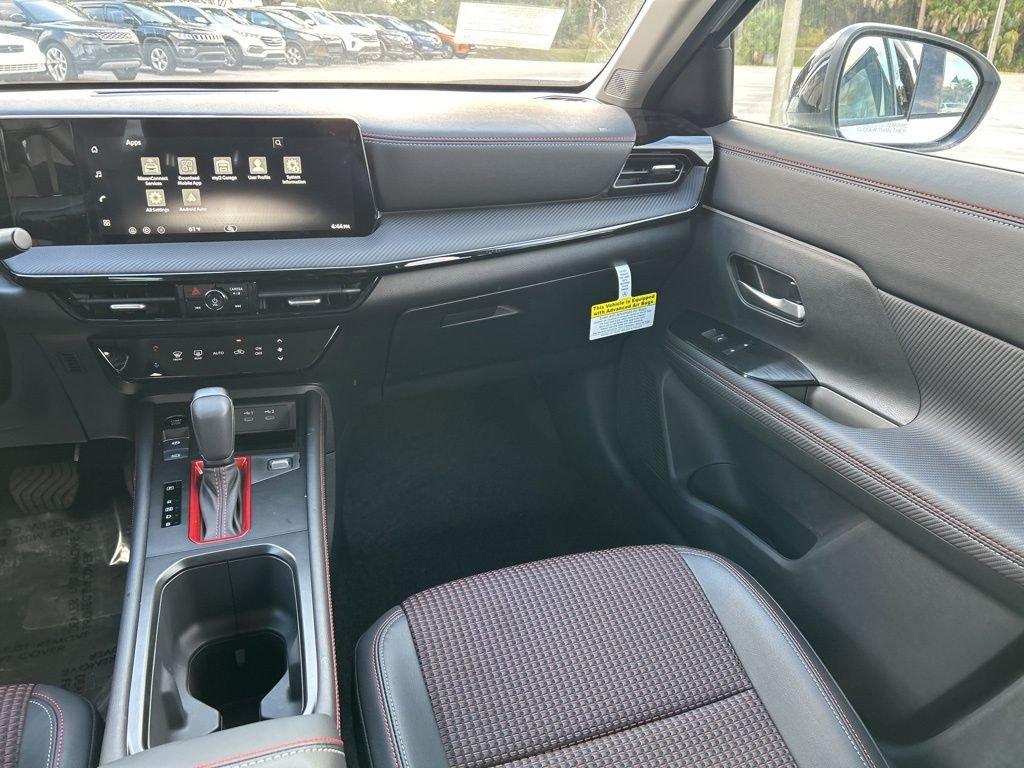 Nissan Kicks Sr - Thumbnail 13