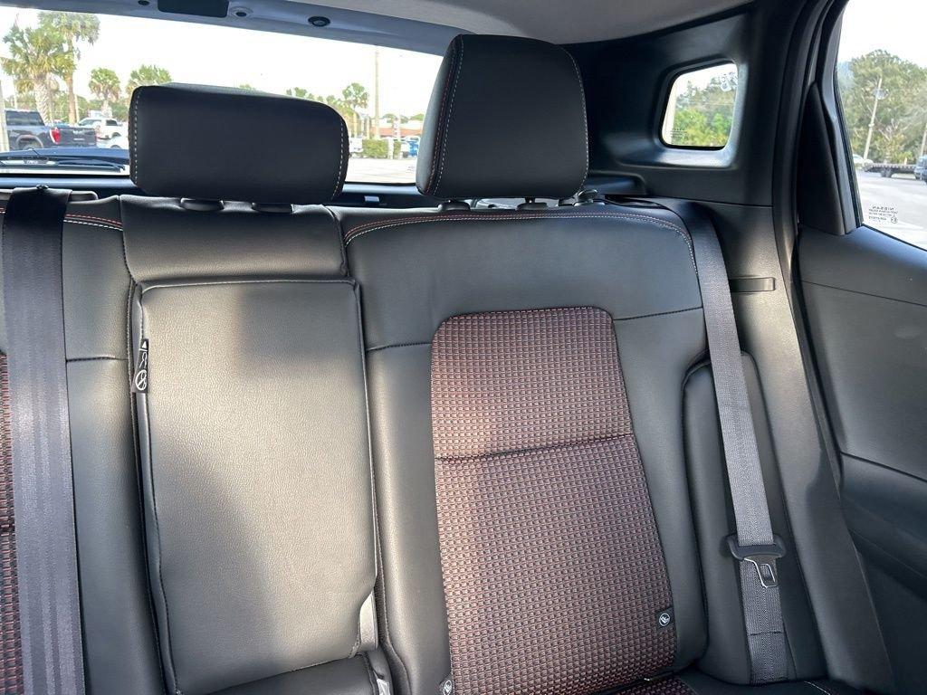 Nissan Kicks Sr - Thumbnail 15