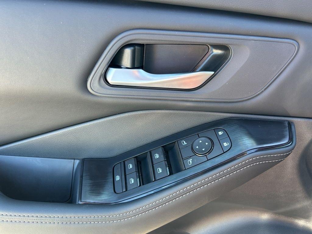 Nissan Rogue Sv - Thumbnail 20