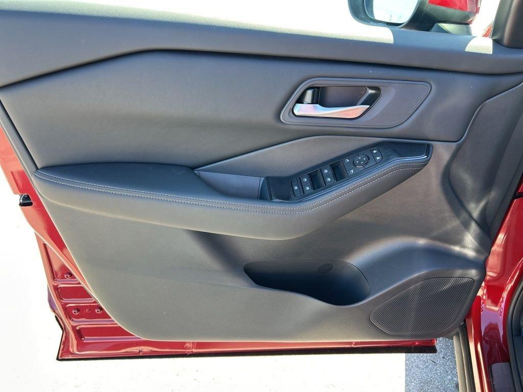 Nissan Rogue Sv - Thumbnail 19