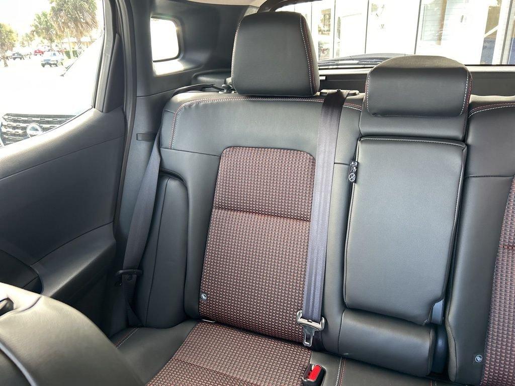 Nissan Kicks Sr - Thumbnail 11