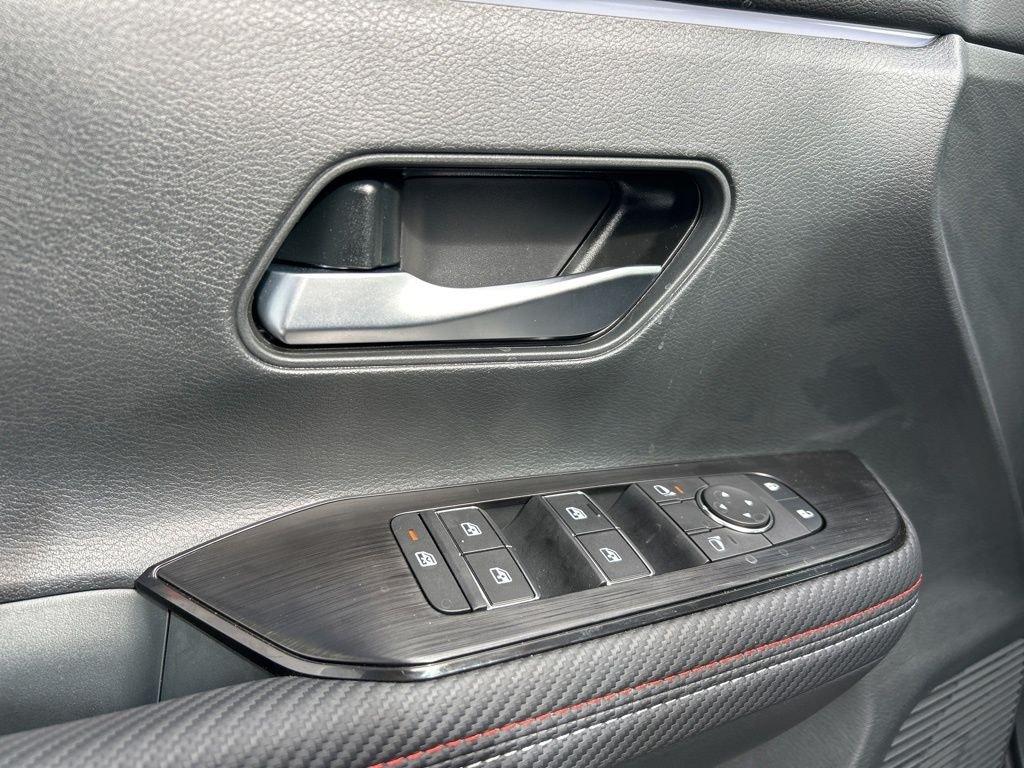 Nissan Kicks Sr - Thumbnail 16