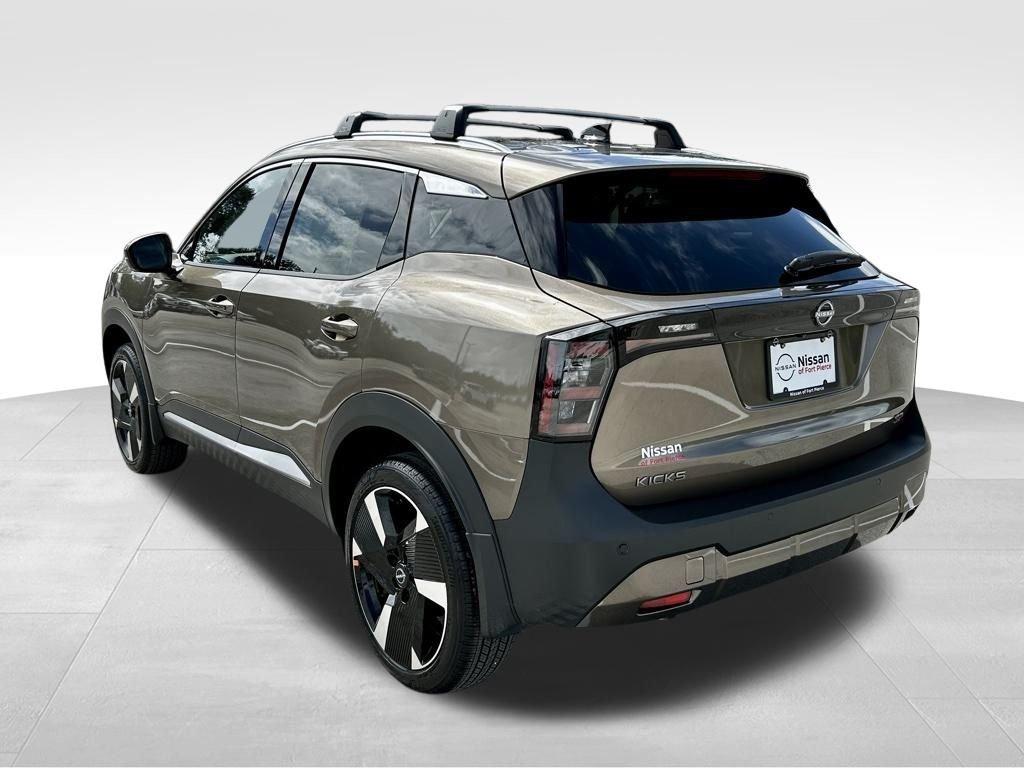 Nissan Kicks Sr - Thumbnail 5