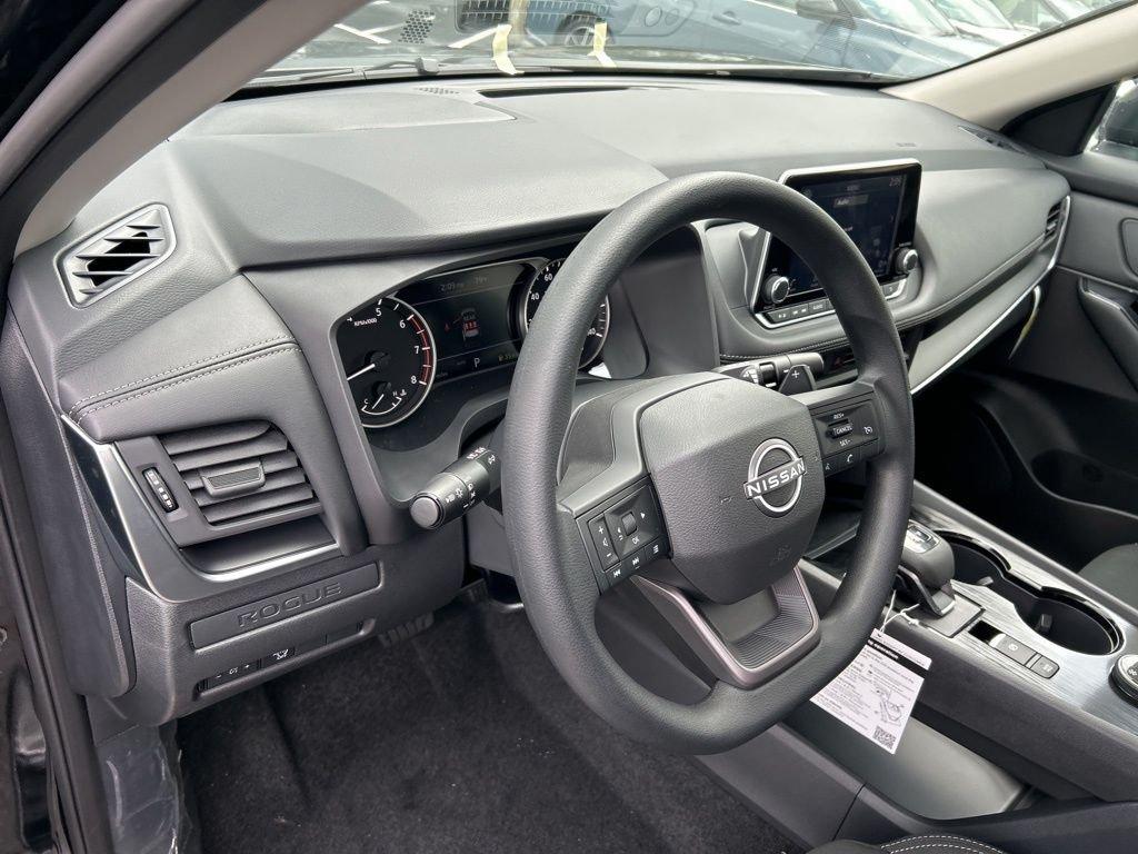 Nissan Rogue S - Thumbnail 17