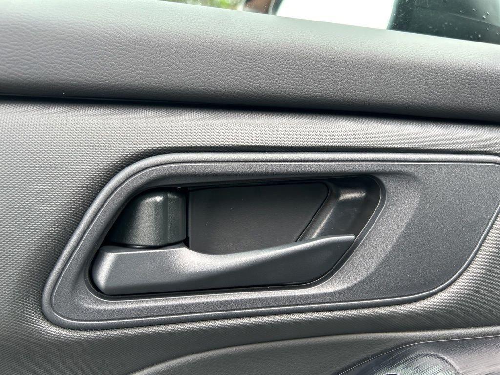 Nissan Rogue S - Thumbnail 13