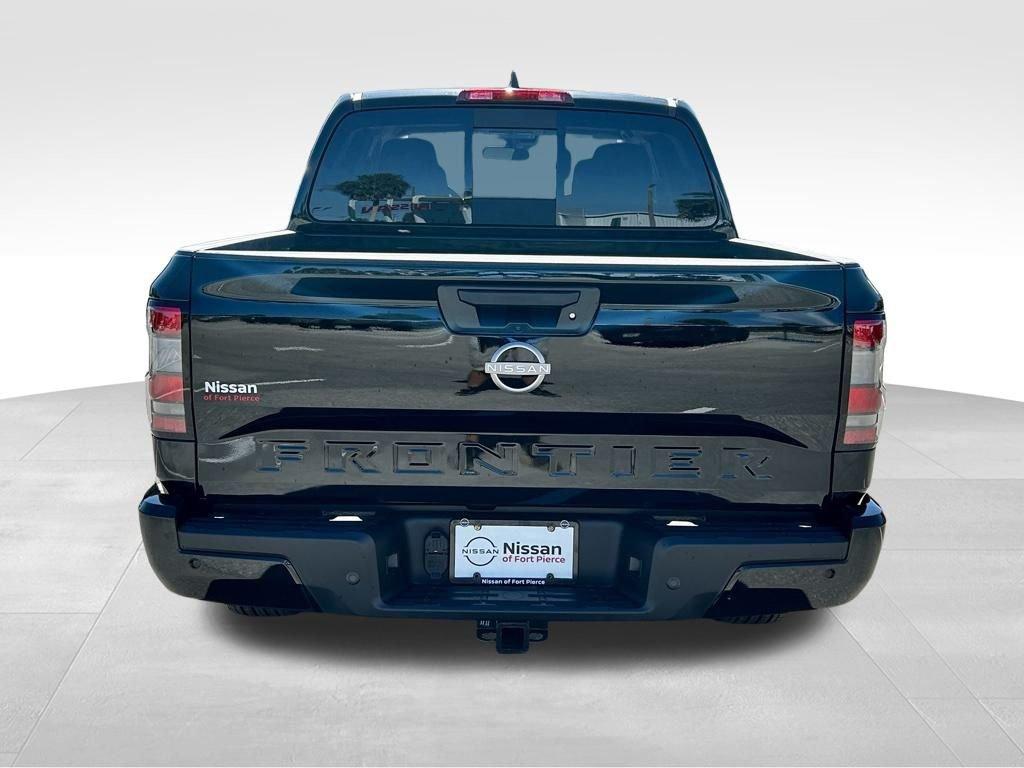 Nissan Frontier Crew Cab Sv - Thumbnail 6