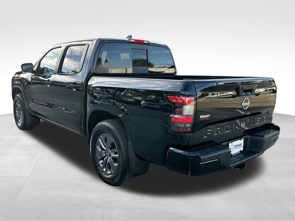 Nissan Frontier Crew Cab Sv - Thumbnail 9