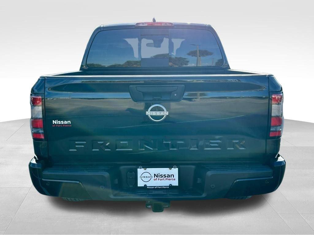 Nissan Frontier Crew Cab Sv - Thumbnail 8
