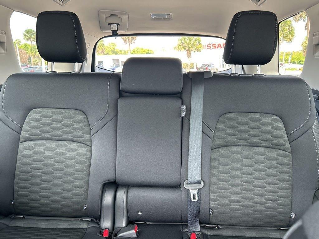 Nissan Pathfinder Sv - Thumbnail 15