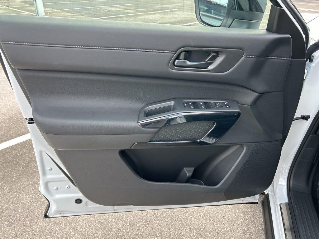 Nissan Pathfinder Sv - Thumbnail 19