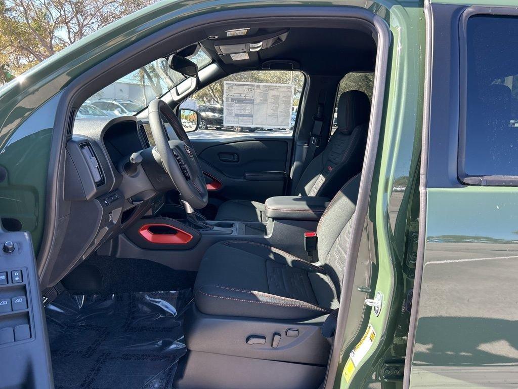 Nissan Frontier Crew Cab Pro-X® - Thumbnail 17