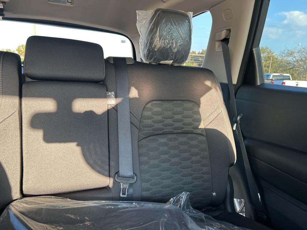 Nissan Pathfinder Sv - Thumbnail 16