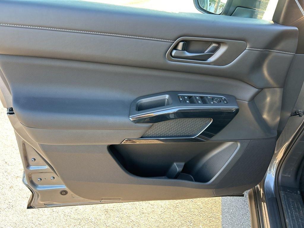 Nissan Pathfinder Sv - Thumbnail 19