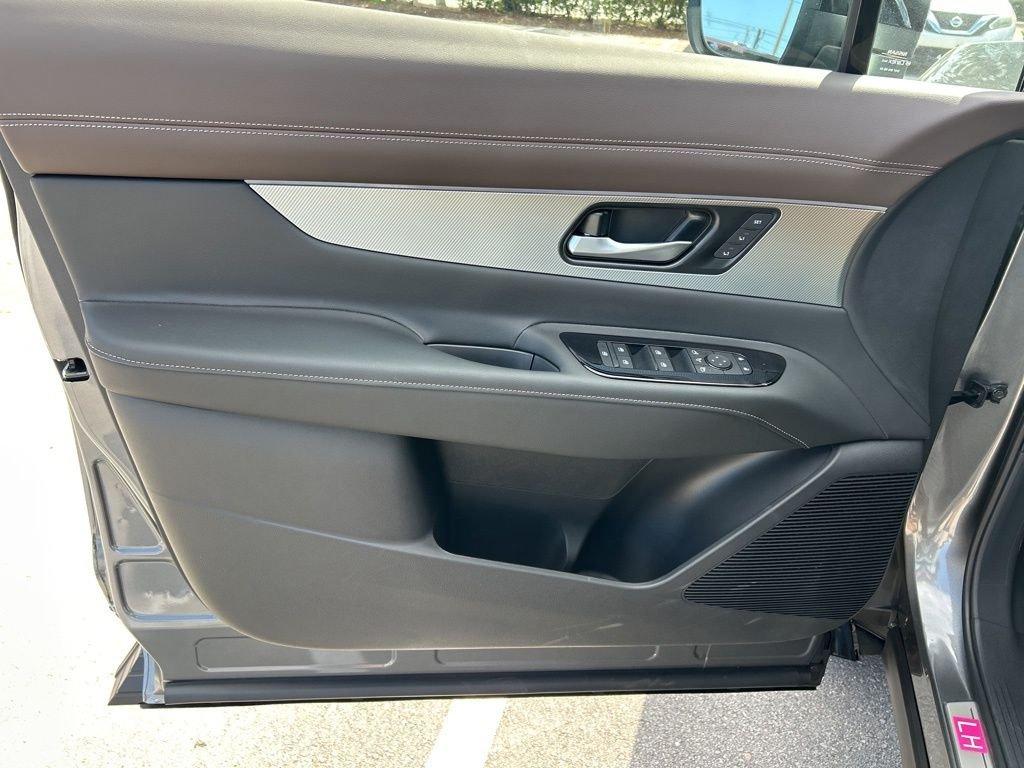 Nissan Murano Platinum - Thumbnail 19