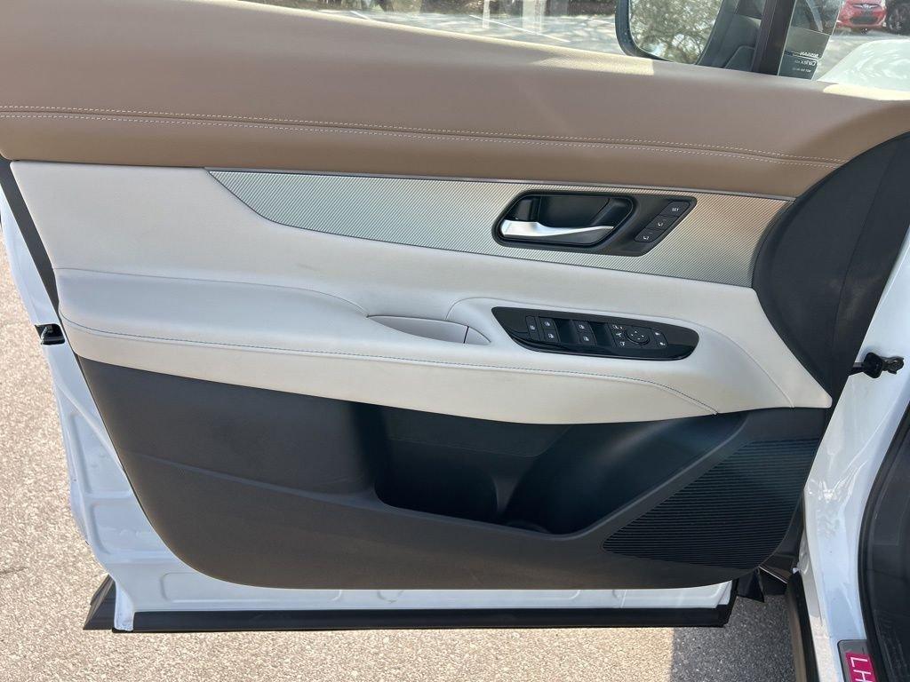 Nissan Murano Platinum - Thumbnail 19