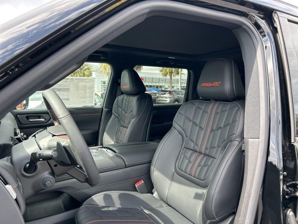 Nissan Armada Pro-4X - Thumbnail 17